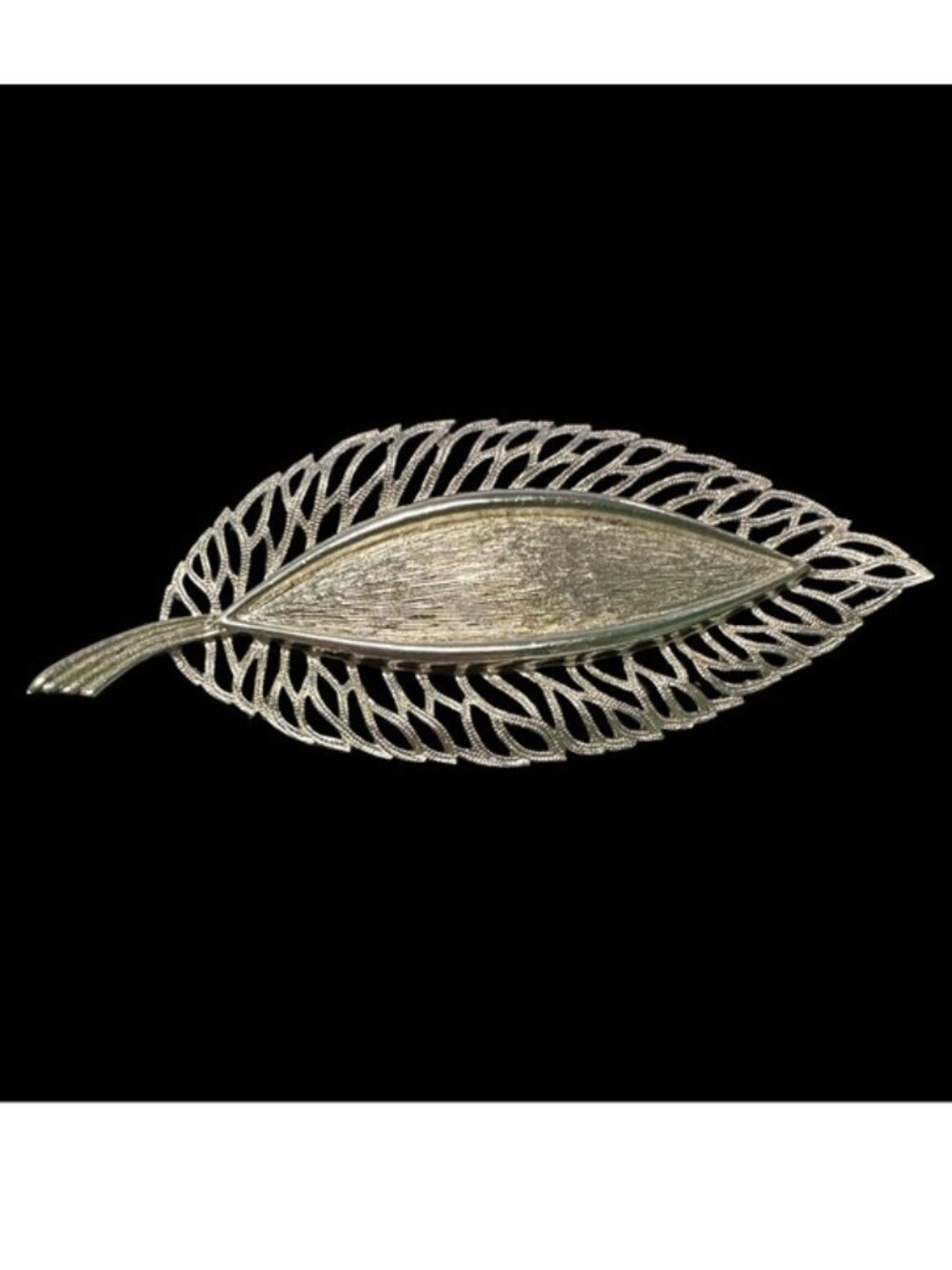 Vintage Silver-Tone Leaf-Shaped Brooch Pin With Intricate Openwork Design